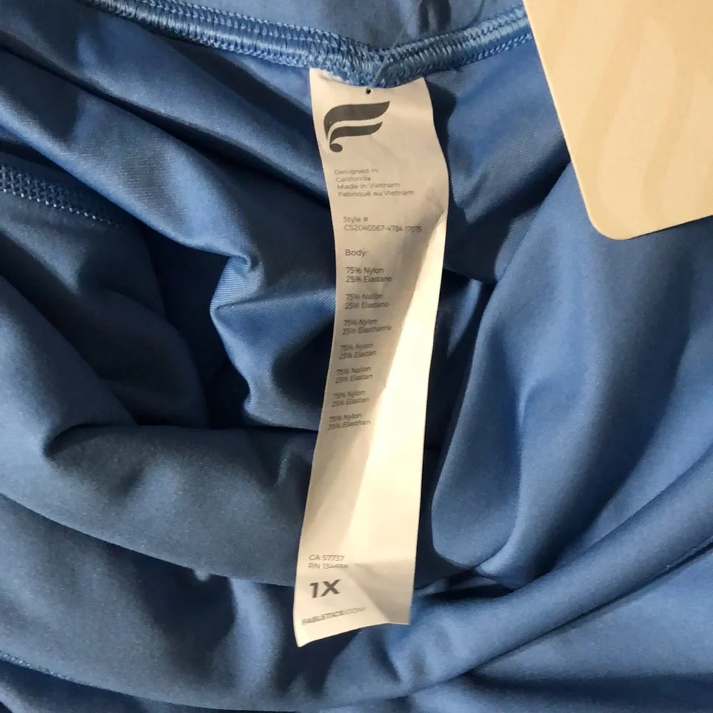 Fabletics Capri - Picture 6 of 7
